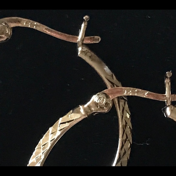 🛍Gold Over 925 Laser Cut Hoop Earrings w/Gift Bag - Picture 2 of 6